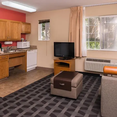 Towneplace Suites By Marriott Anaheim Maingate Near Angel Stadium Exterior photo