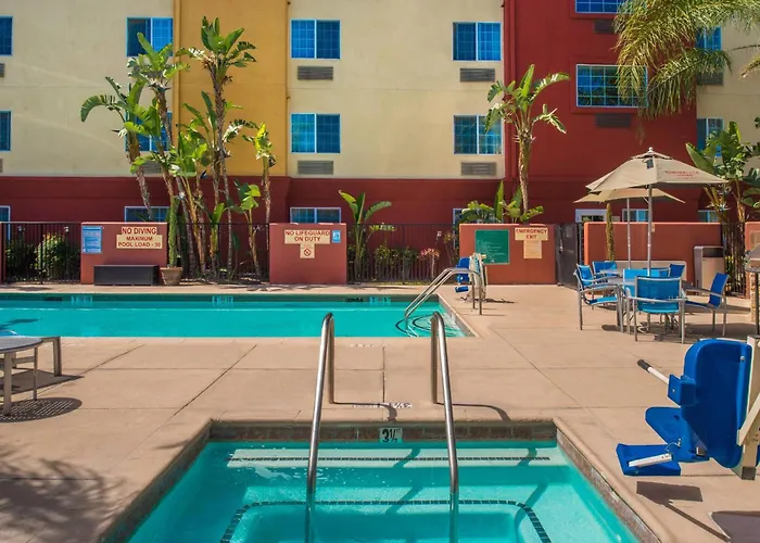Towneplace Suites By Marriott Anaheim Maingate Near Angel Stadium